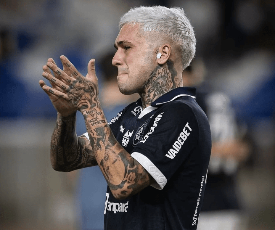 Diego Hernández se despede do Remo com choro e forte ligação com Belém