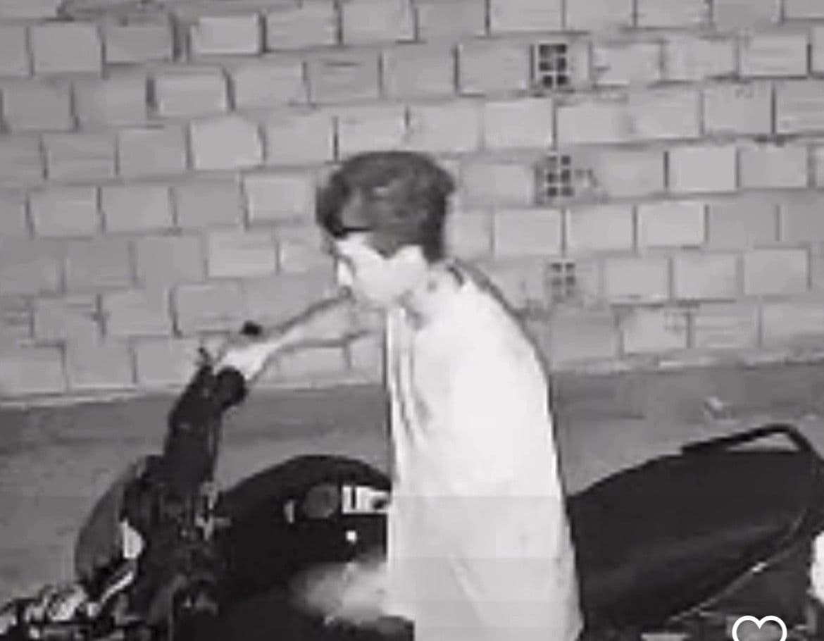 De cara limpa, homem rouba motocicleta em Ananindeua