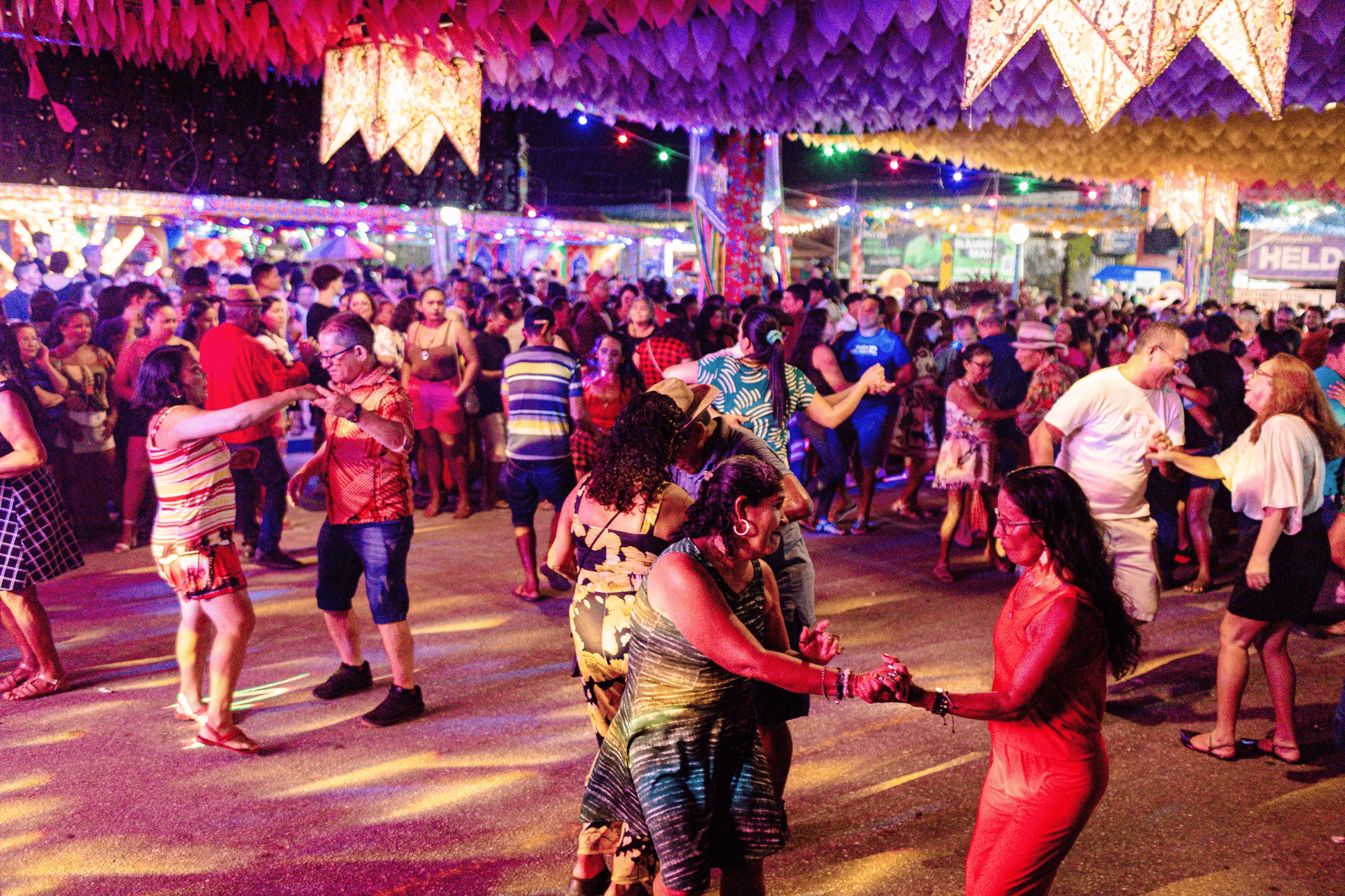 Com grandes atrações nacionais e forte tradição, 38º Festival Junino de Bragança segue nesta sexta-feira (5)