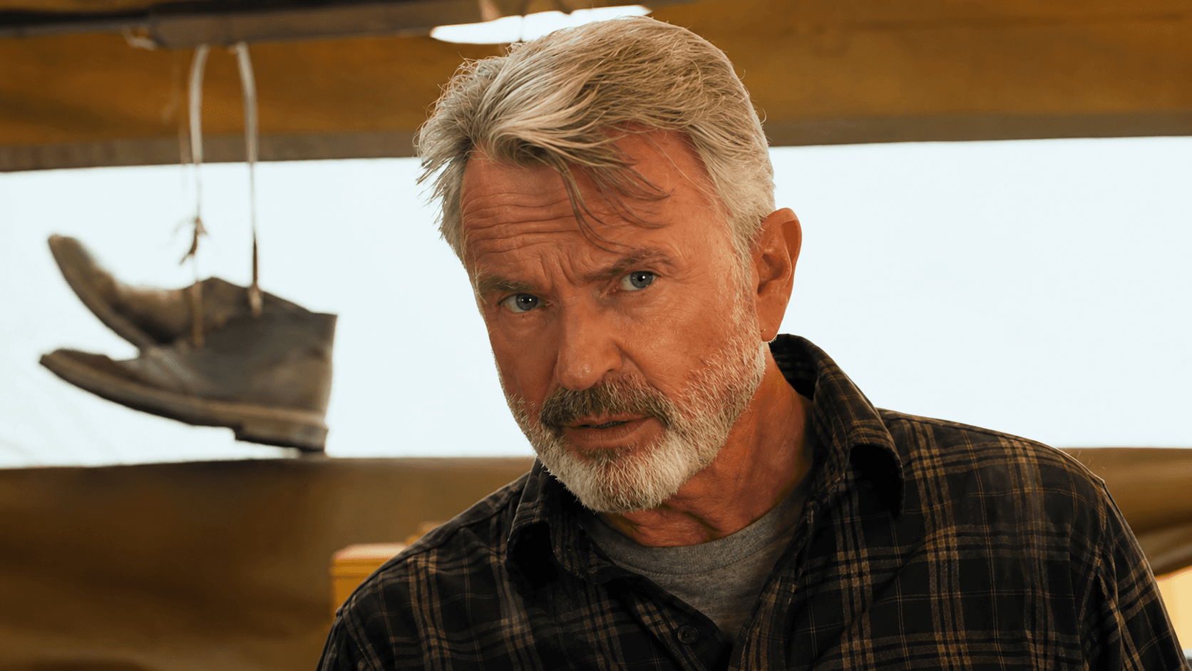 Morre aos 78 anos Sam Neill, ator que deu vida a Alan Grant em 'Jurassic Park'