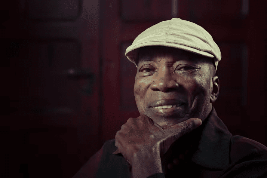 Milton Nascimento é internado no Rio
