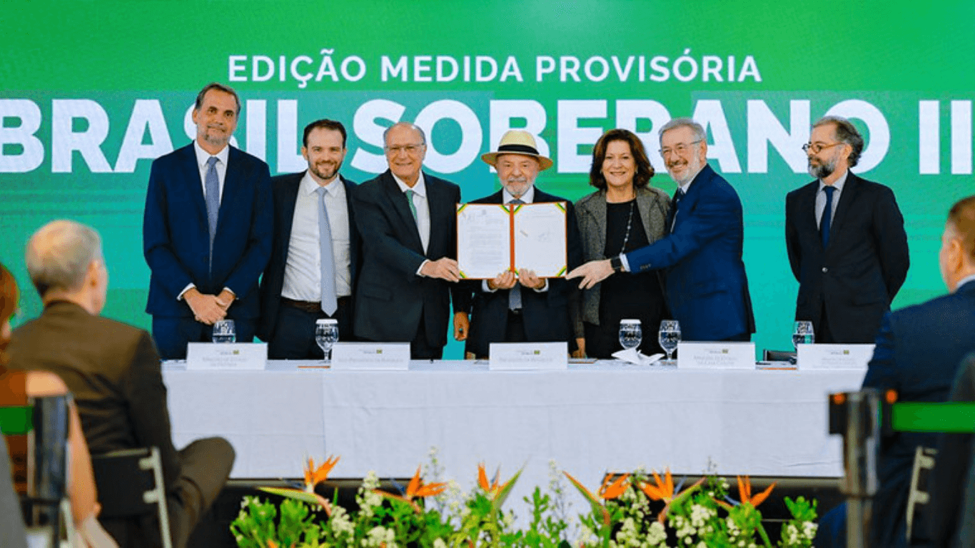 Governo anuncia R$ 18,5 bilhões em crédito para empresas afetadas por tarifas dos EUA e guerra no Oriente Médio