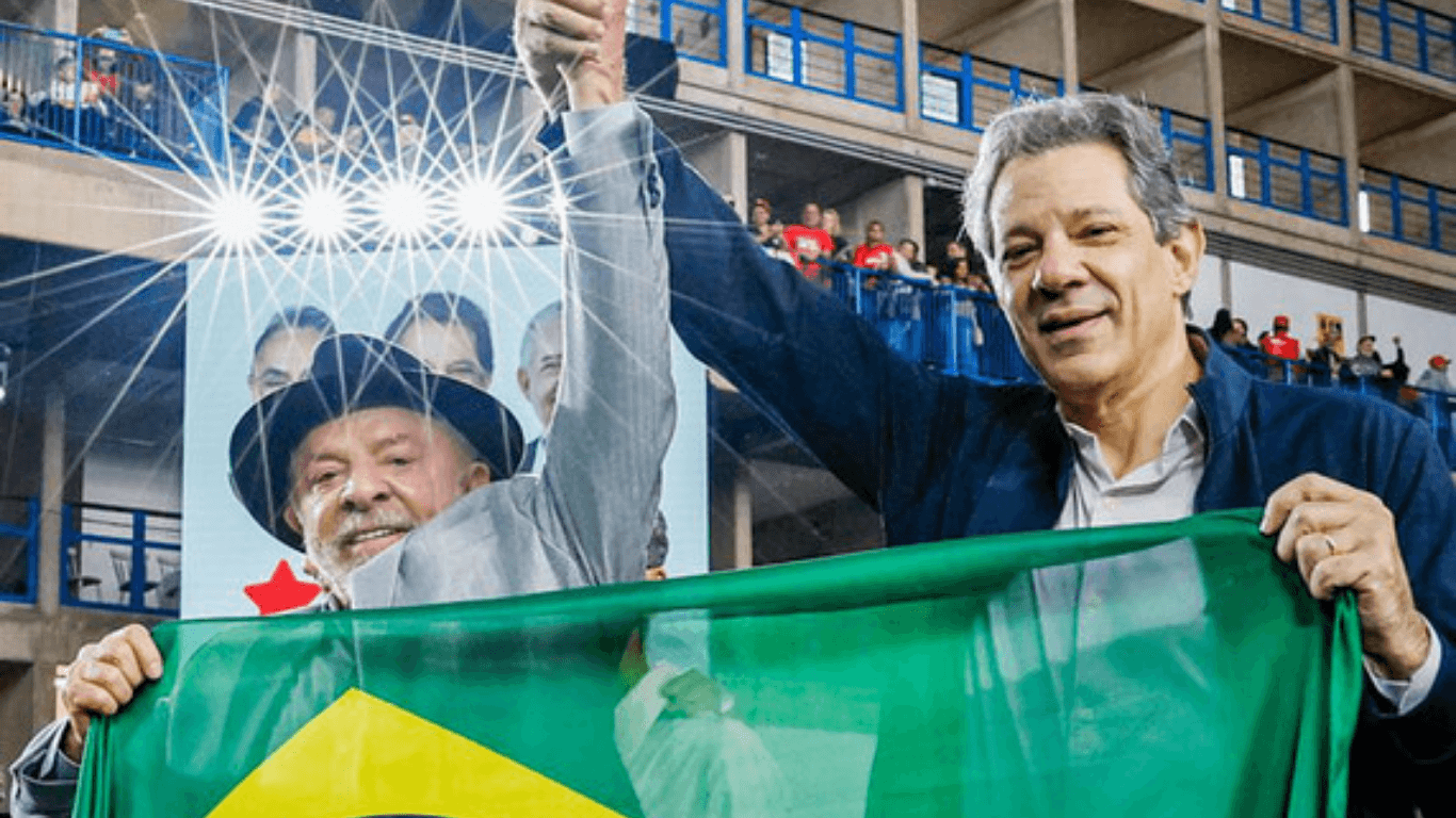 Lula lança Haddad como candidato ao Governo de São Paulo durante convenção do PT