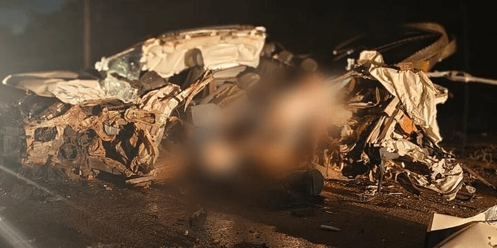 Acidente entre carreta e caminhonete deixa dois mortos e dois feridos na BR-163, em Itaituba