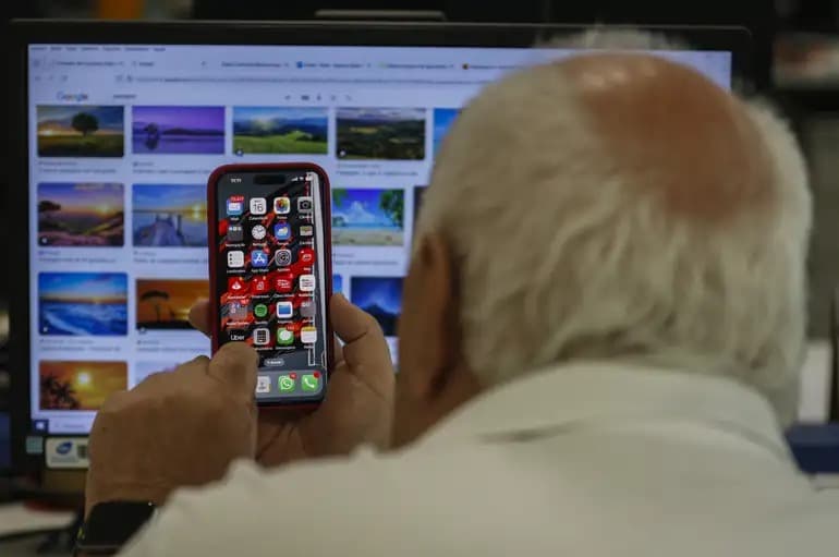 Política de inclusão digital para pessoas idosas mostra que tecnologia só faz sentido quando ninguém fica para trás
