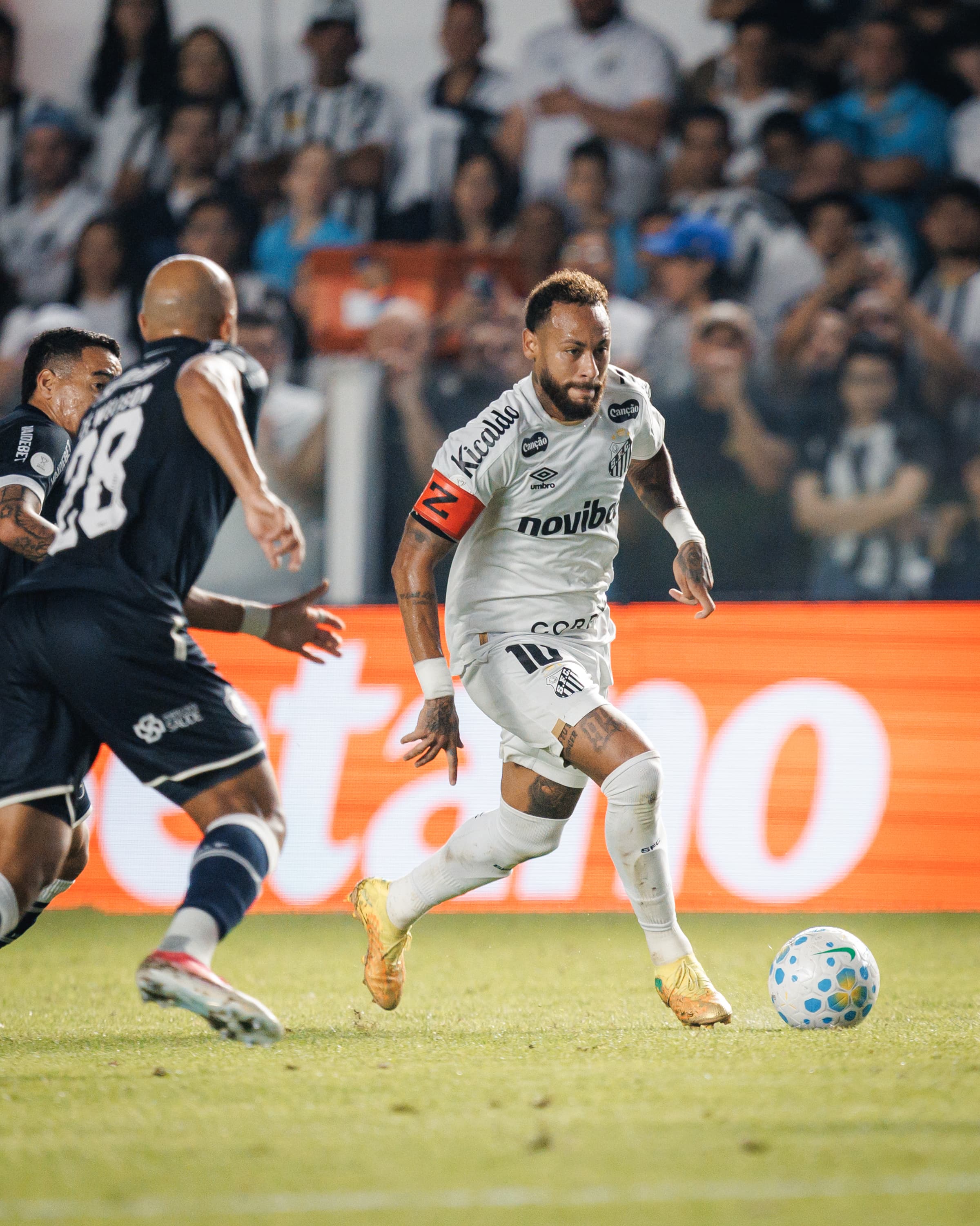 Neymar é relacionado para encarar o Remo e viaja a Belém nesta terça (4) para reforçar o Santos
