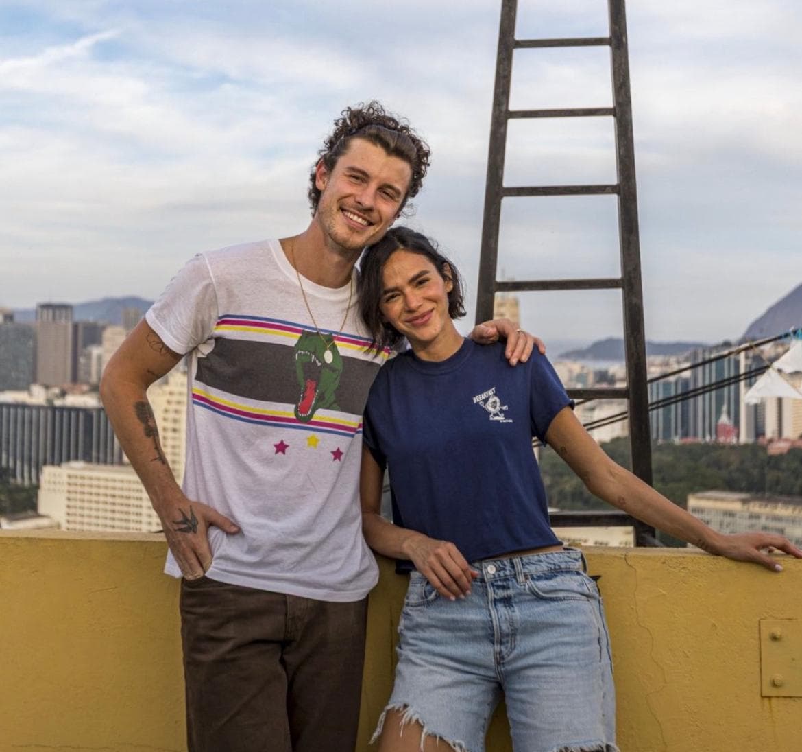 Bruna Marquezine reage à primeira declaração pública de amor de Shawn Mendes