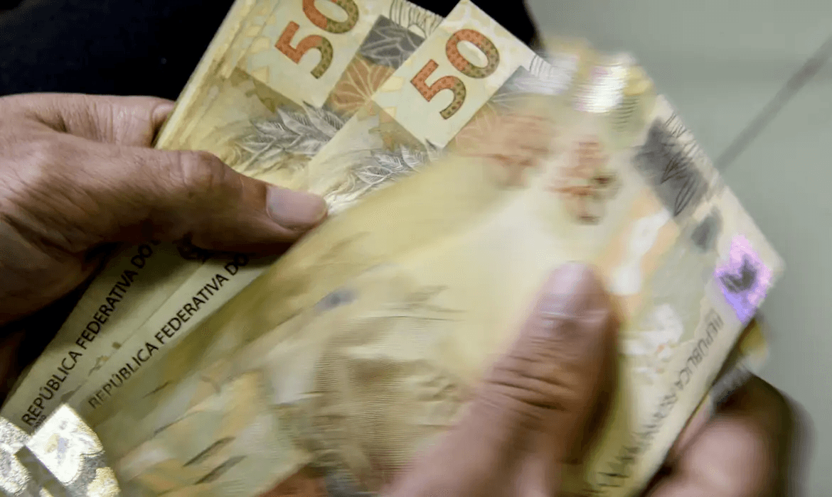 Brasileiros têm mais de R$ 5,1 bilhões esquecidos em bancos