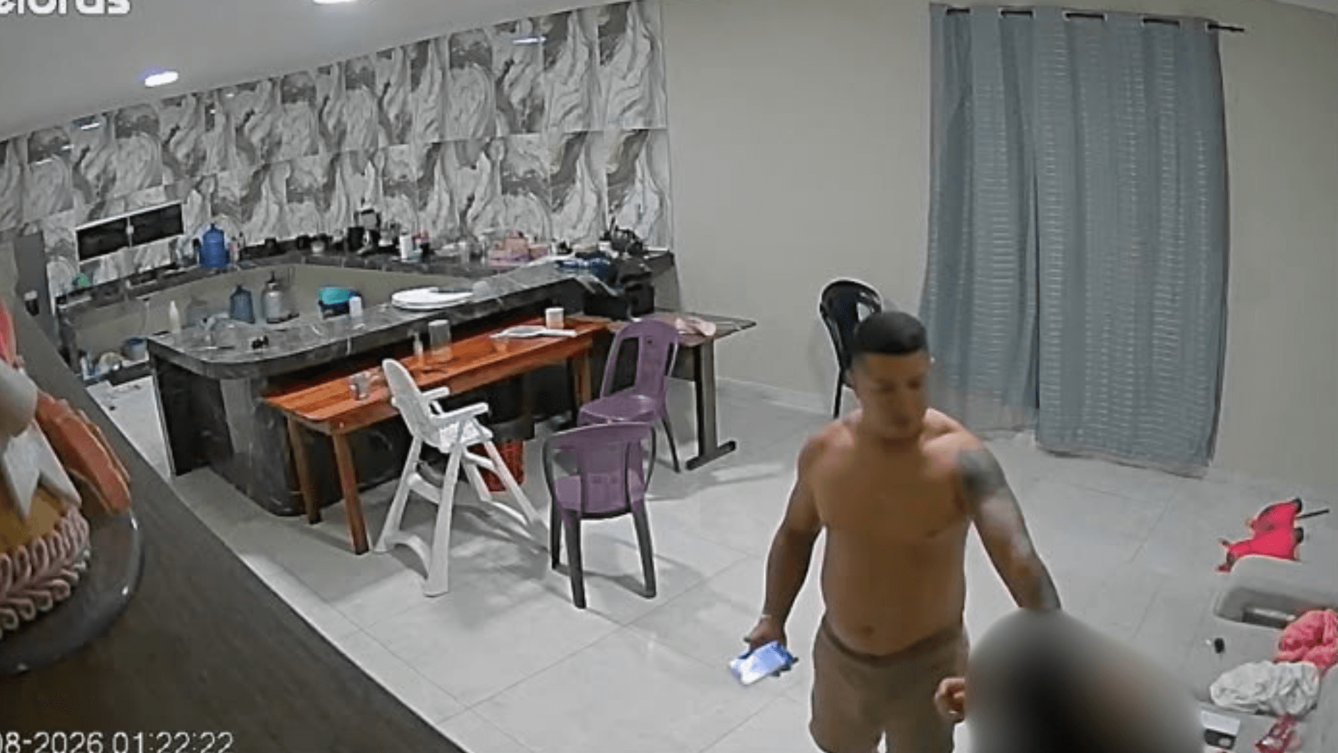 Servidor público é preso em flagrante por tentar matar companheira com faca em Portel, no Marajó