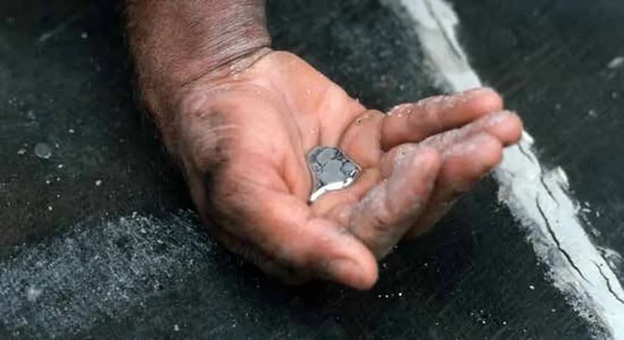 O mercúrio que o garimpo espalhou pelo Pará: toneladas de veneno, rios contaminados e uma geração sob risco
