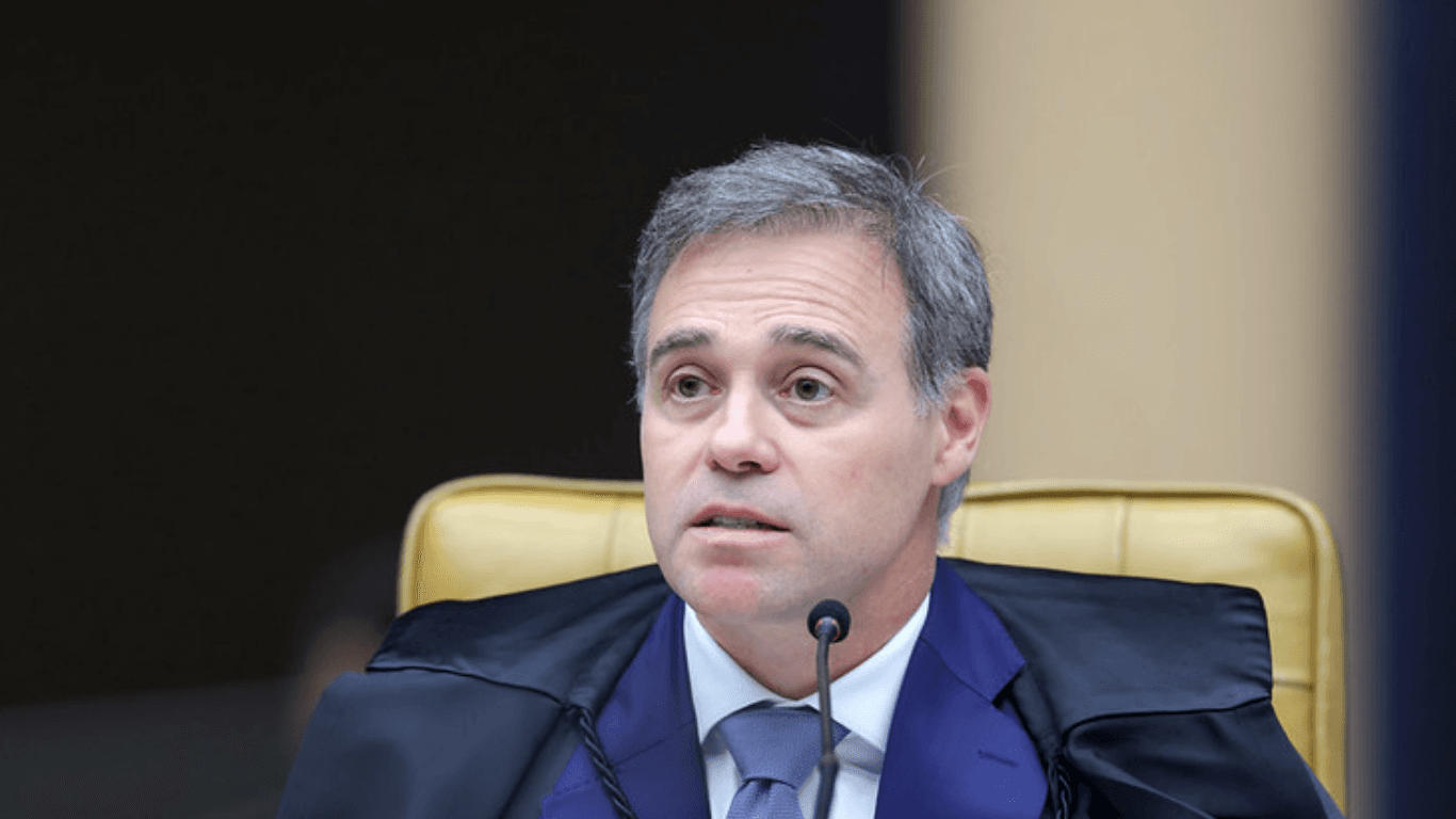 André Mendonça disse que salário do STF não garante riqueza; veja quanto ganha um ministro da Corte