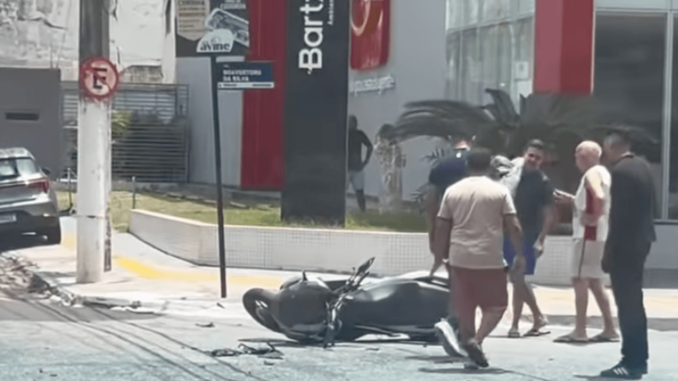 Motociclista fica ferido após acidente em cruzamento no centro de Belém