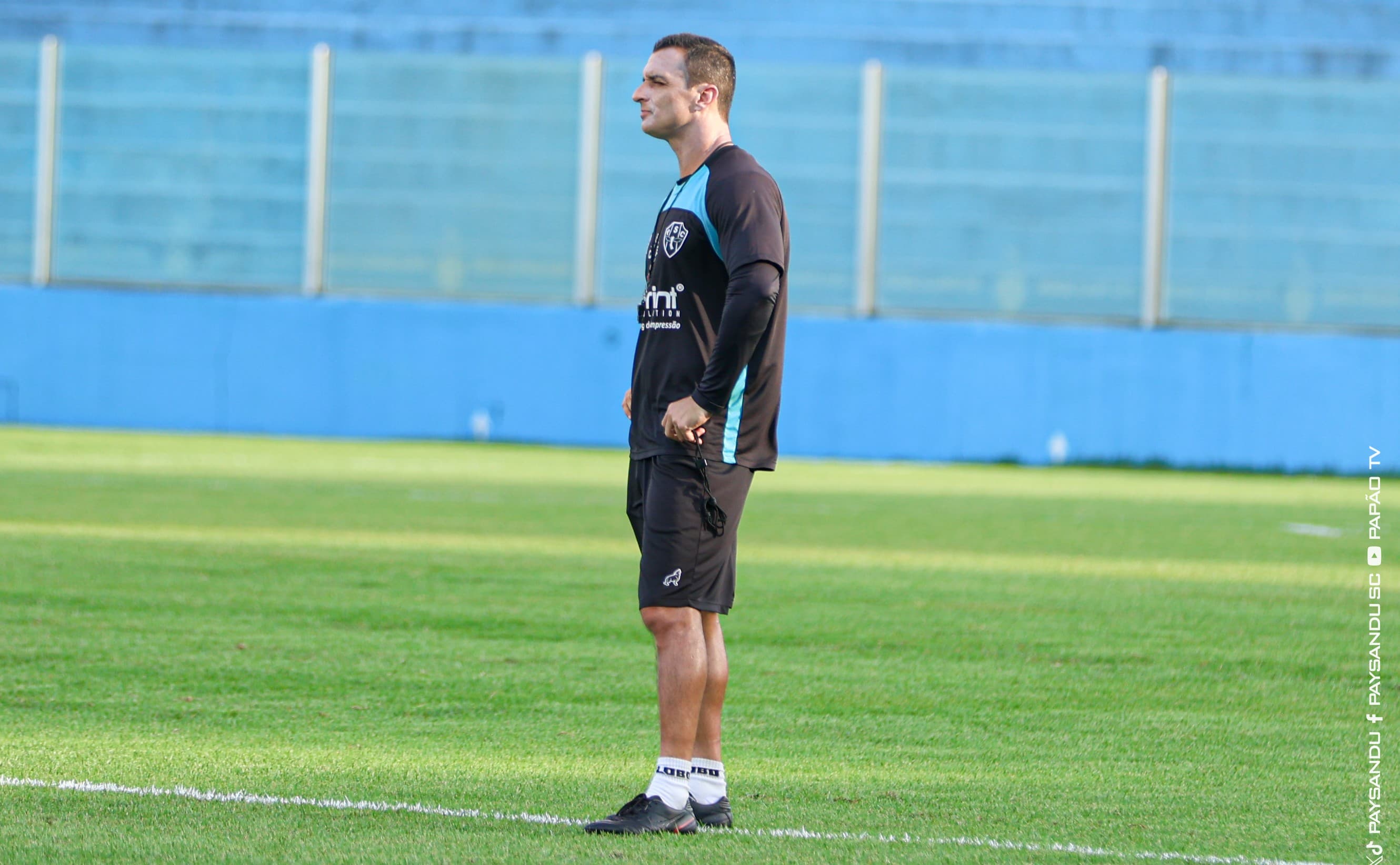 Defesa do Paysandu liga alerta após derrota, e Júnior Rocha projeta 3 zagueiros