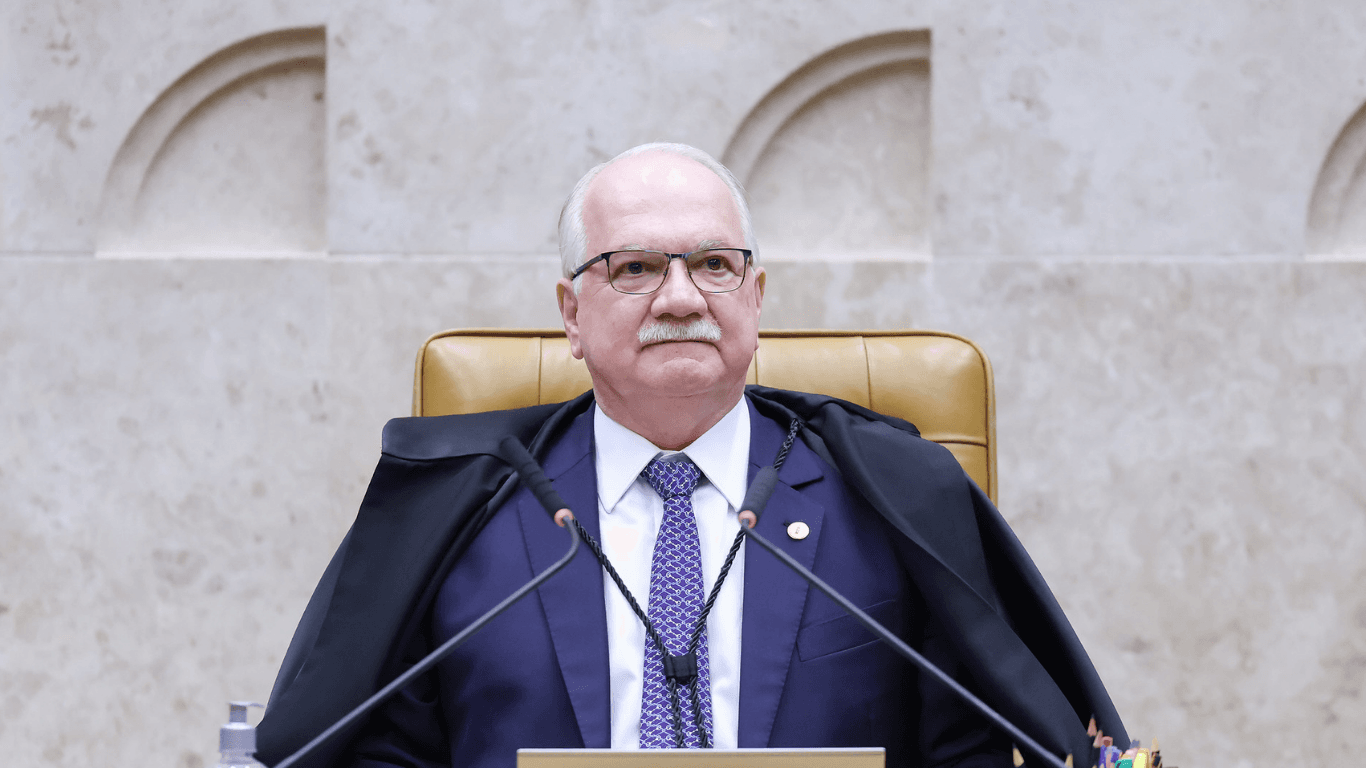 Fachin cancela sessão do plenário do STF após disputa de decisões entre Dino e Mendonça sobre chefia da PF