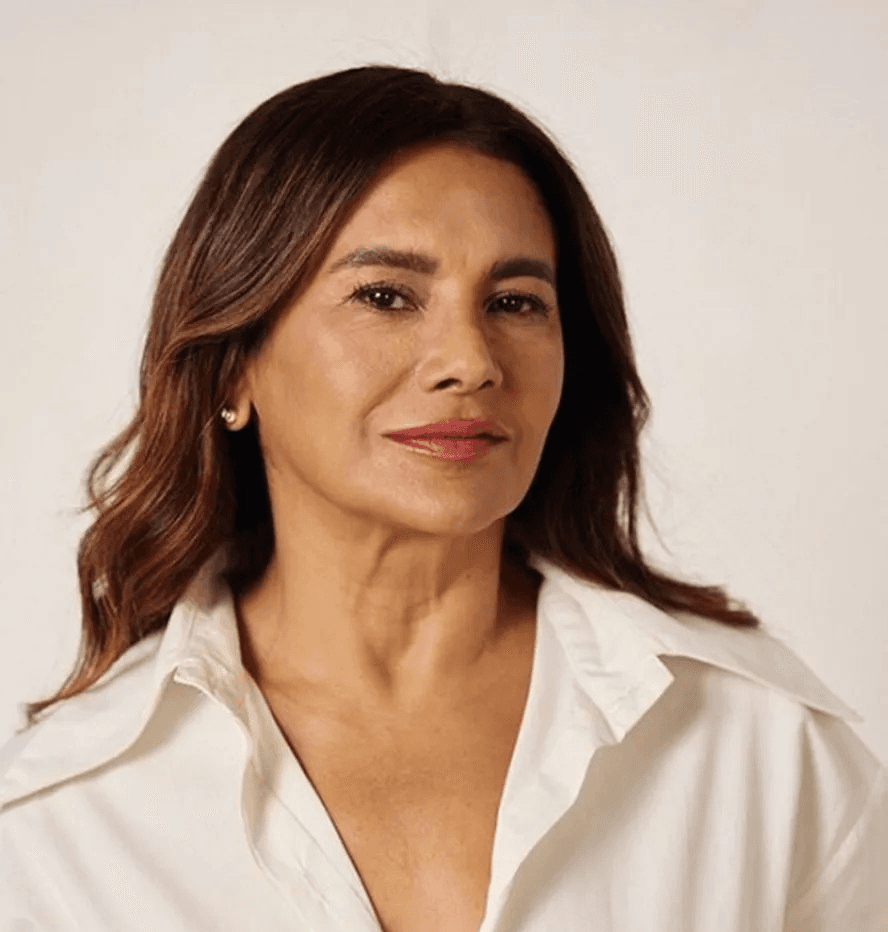 Emocionada, Dira Paes celebra homenagem da Boêmios da Vila Famosa para o Carnaval de 2027