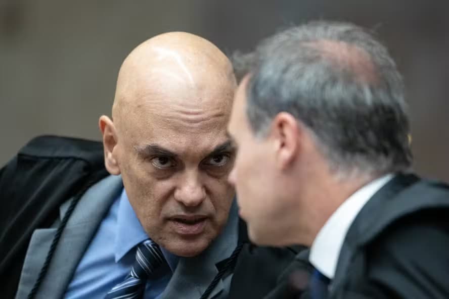 Mendonça rebate Moraes e diz que todos os documentos do caso Master que poderiam ser divulgados já foram tornados públicos