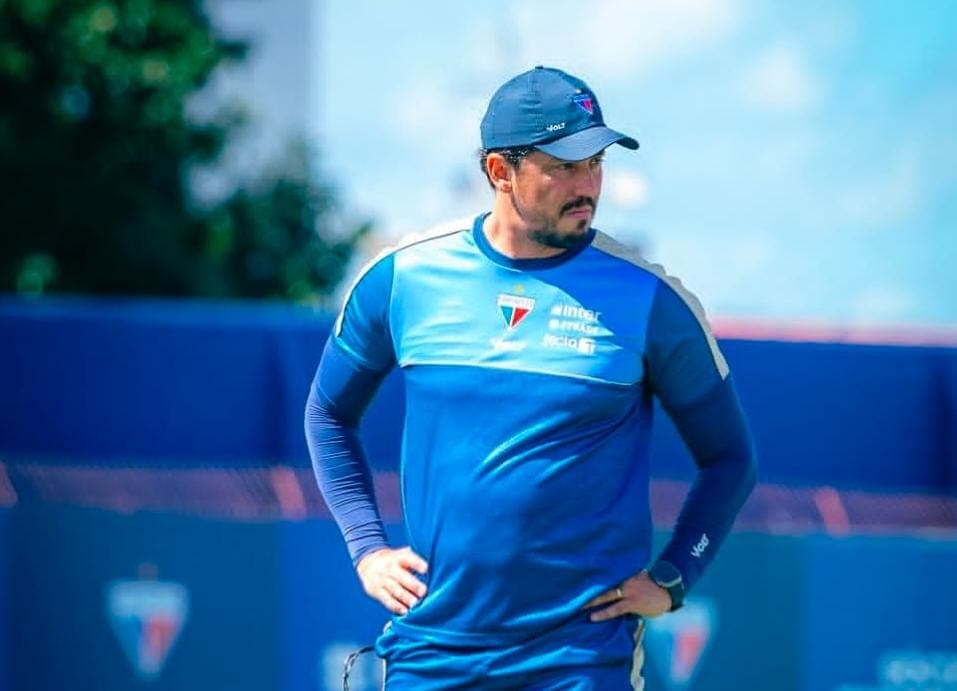 Remo abre conversas para contratar Thiago Carpini após demissão de Condé