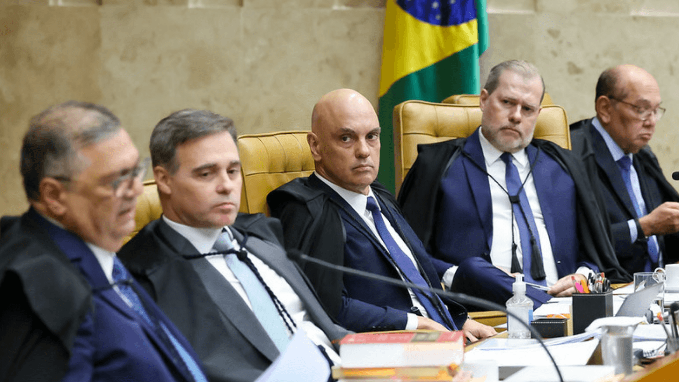 “Assumam que estão ferrados” e “Cuide de não encher meu saco”: ministros discutem no WhatsApp antes de sessão do STF