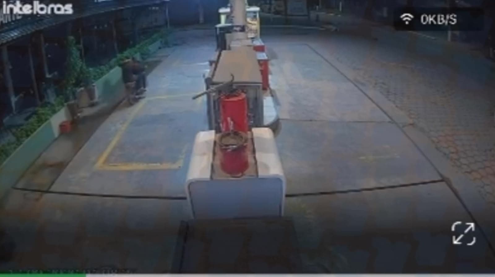 Criminosos armados atacam conveniência a tiros durante a madrugada em Tomé-Açu