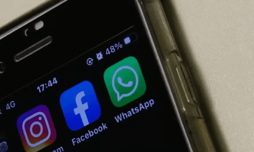 Facebook é condenado a pagar mais de R$ 70 mil a usuária por demora em devolver contas