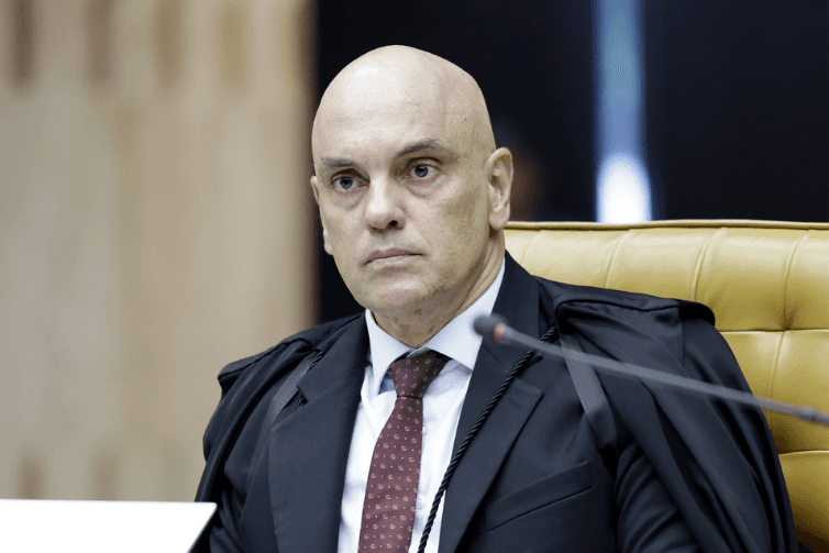 Moraes libera visita de nora e netas de Bolsonaro antes de estreia do Brasil na Copa