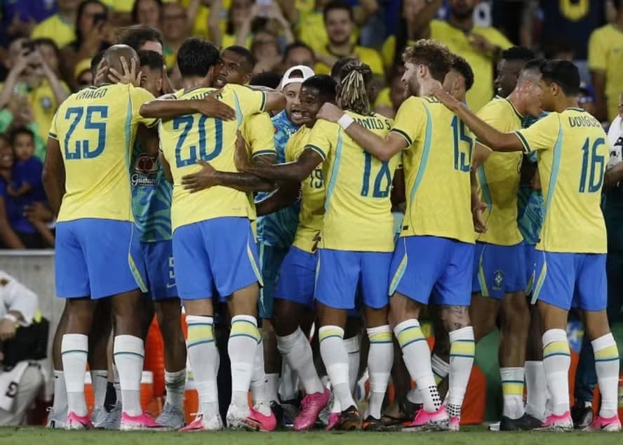Servidores federais terão liberação antes dos jogos da Seleção; veja regras de compensação