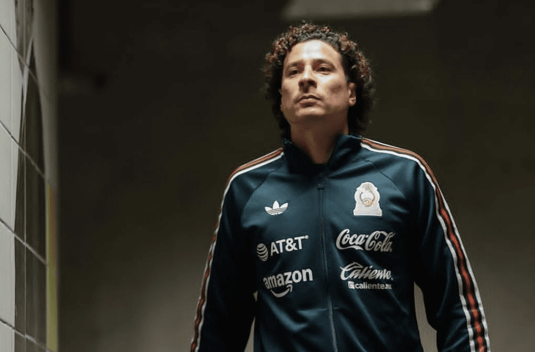 Ochoa faz história com 6ª convocação para a Copa do Mundo, mas começa no banco