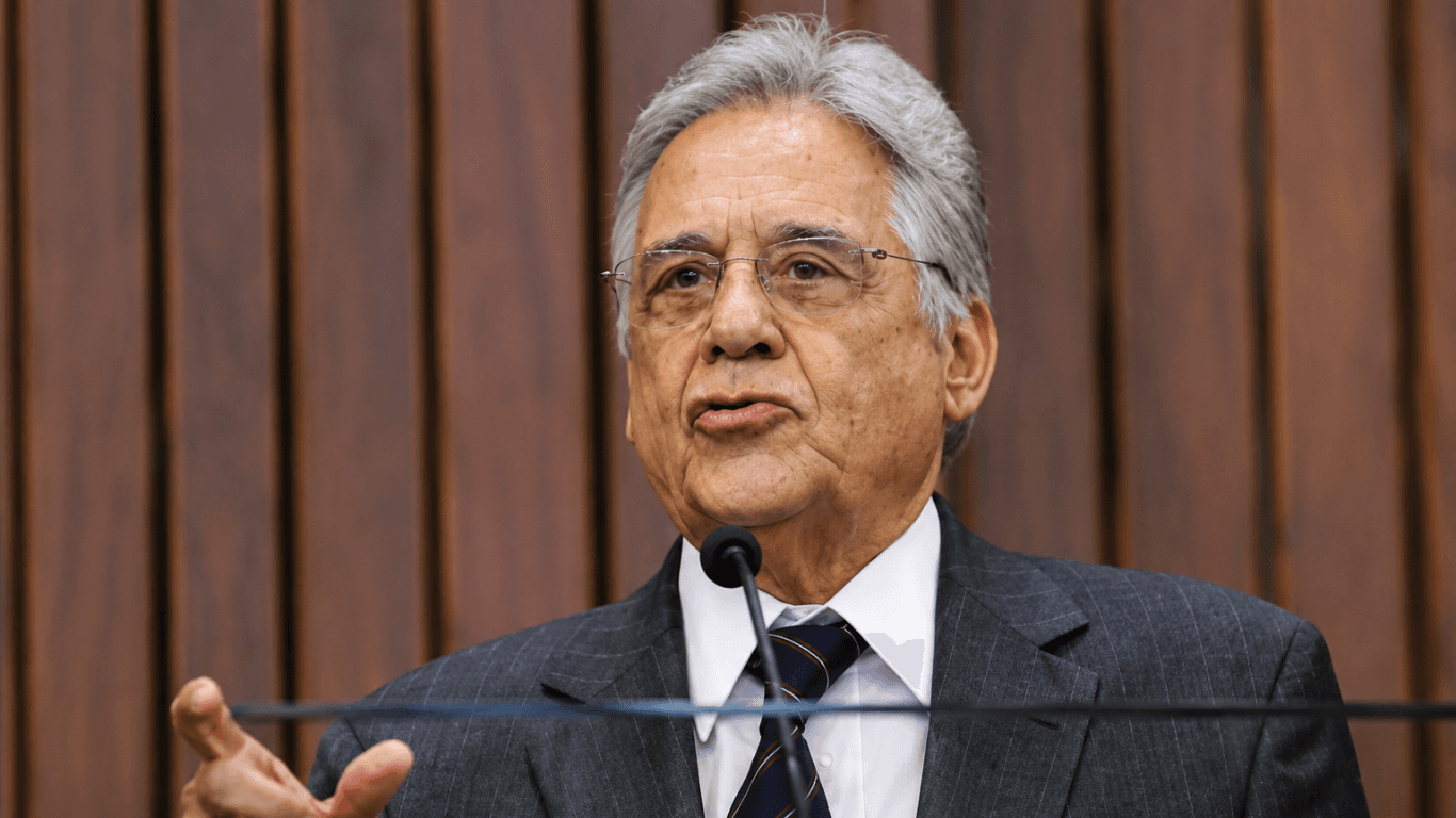 Alzheimer avança e FHC pode ter esquecido que foi presidente do Brasil