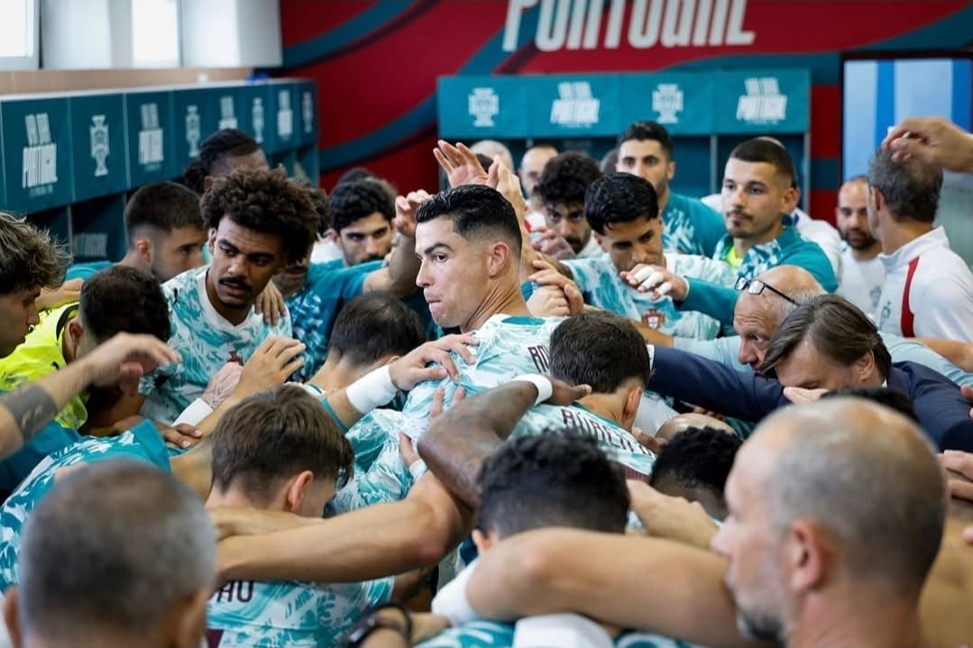 Lendário: Aos 41 anos, Cristiano Ronaldo joga sua sexta Copa do Mundo nesta quarta (17)
