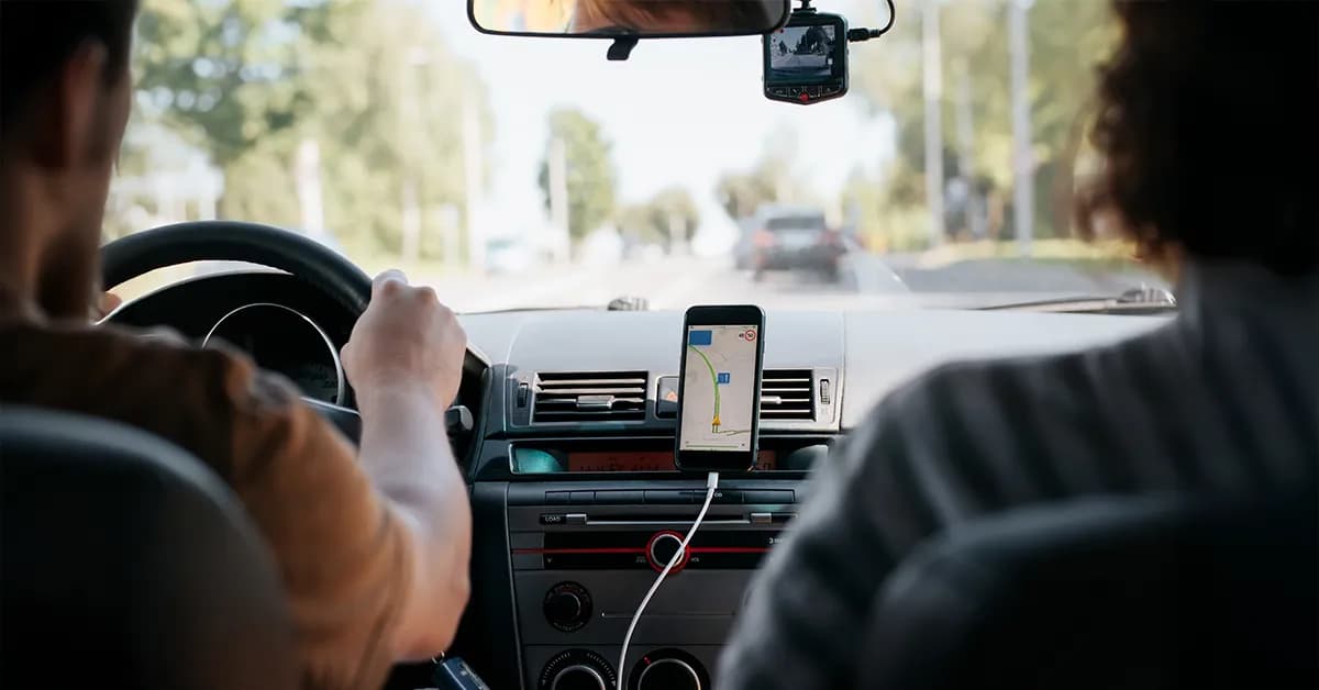Motoristas de aplicativo e taxistas já podem solicitar financiamento de veículos pelo Move Brasil