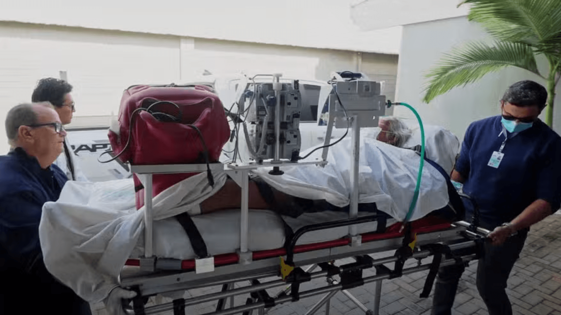 Cacique Raoni tem quadro estável, se alimenta por sonda e segue internado na UTI em São Paulo