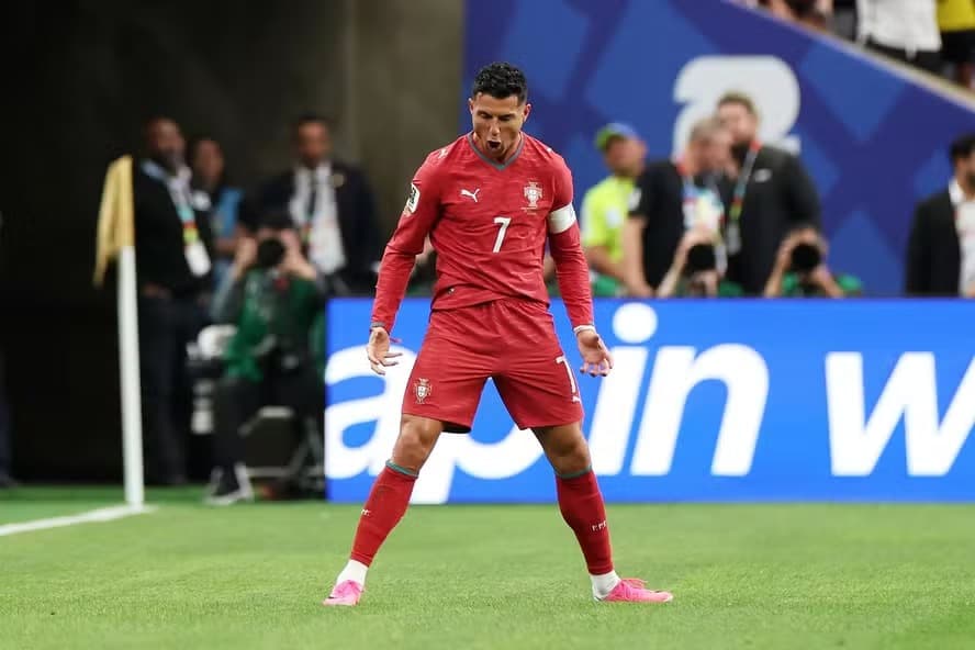 Cristiano Ronaldo faz história ao marcar gols em 6 edições da Copa do Mundo