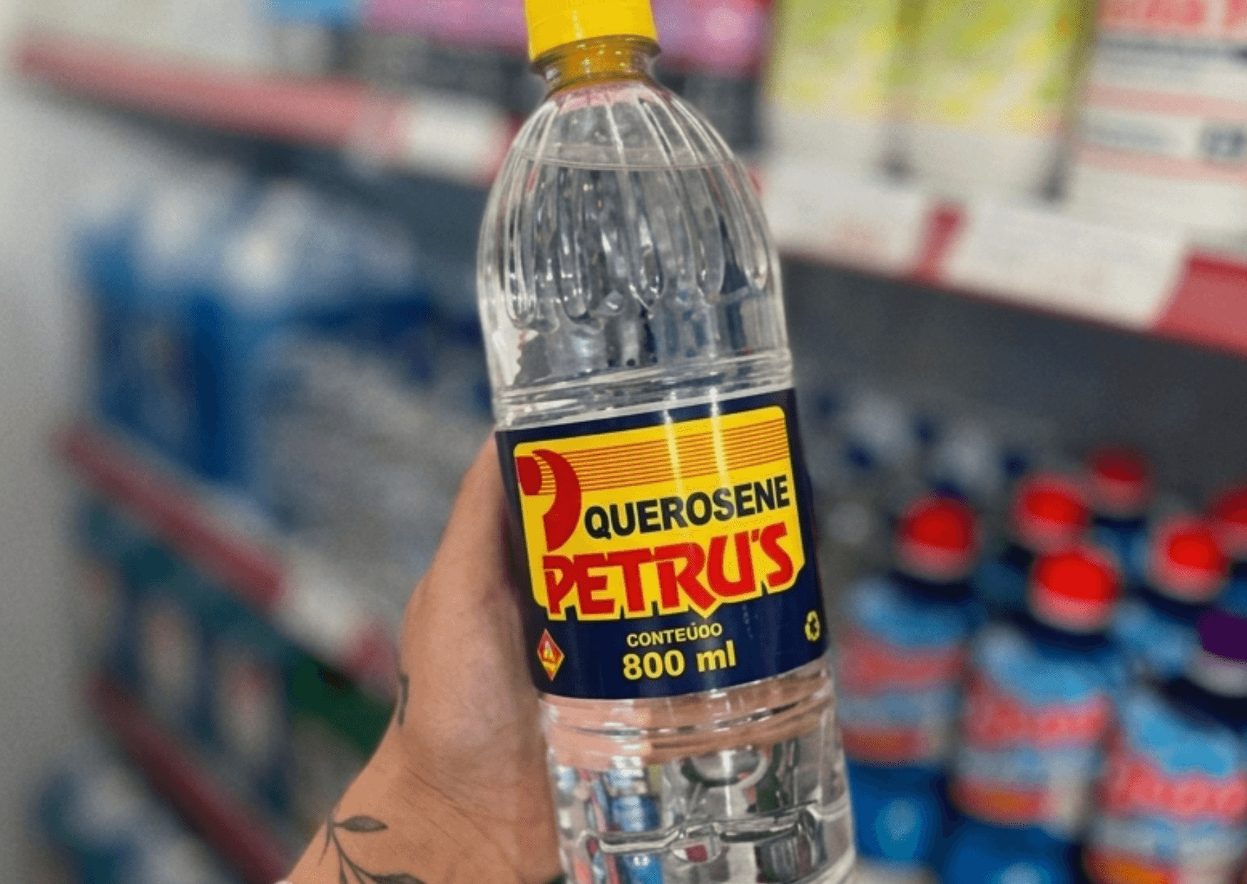 Anvisa proíbe venda e determina recolhimento de todos os lotes do Querosene Petrus