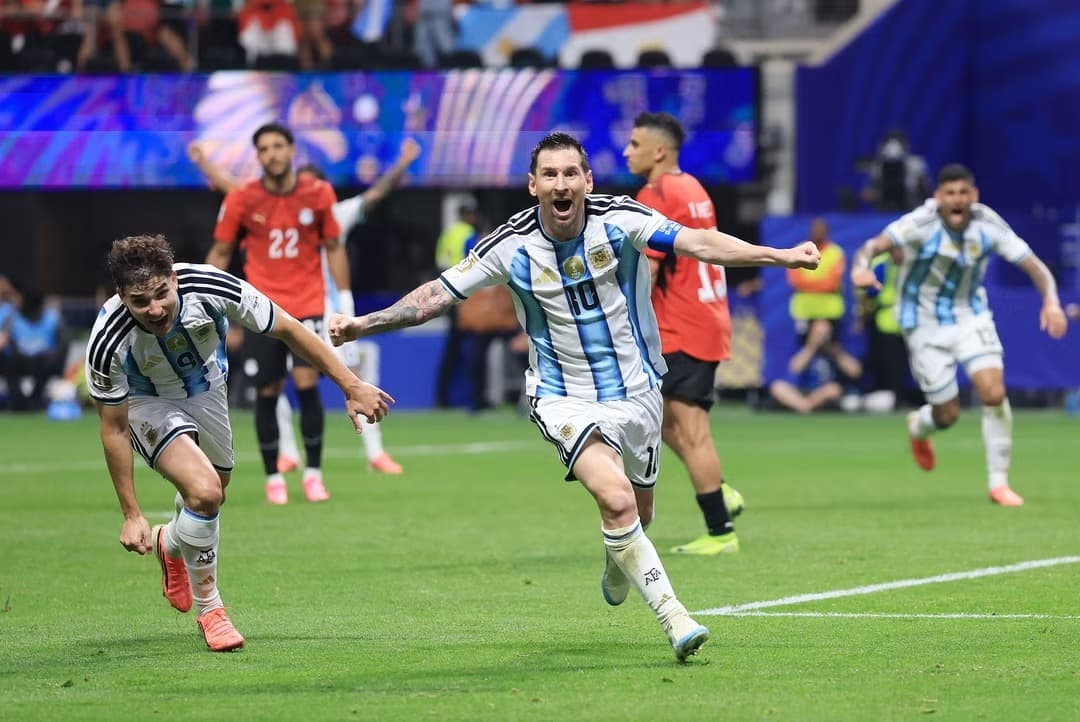 Virada histórica da Argentina sobre o Egito é marcada por protagonismo de Lionel Messi
