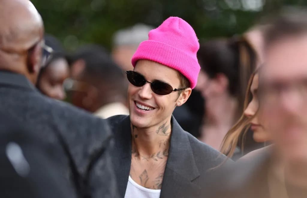 Justin Bieber, Shakira e grupo BTS cantarão no intervalo da final da Copa do Mundo 2026