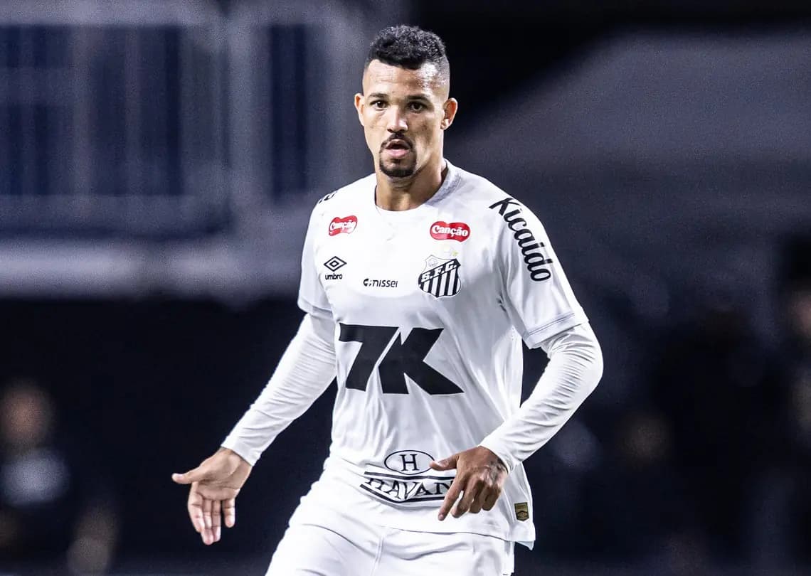 Remo encaminha contratação por empréstimo do zagueiro Zé Ivaldo