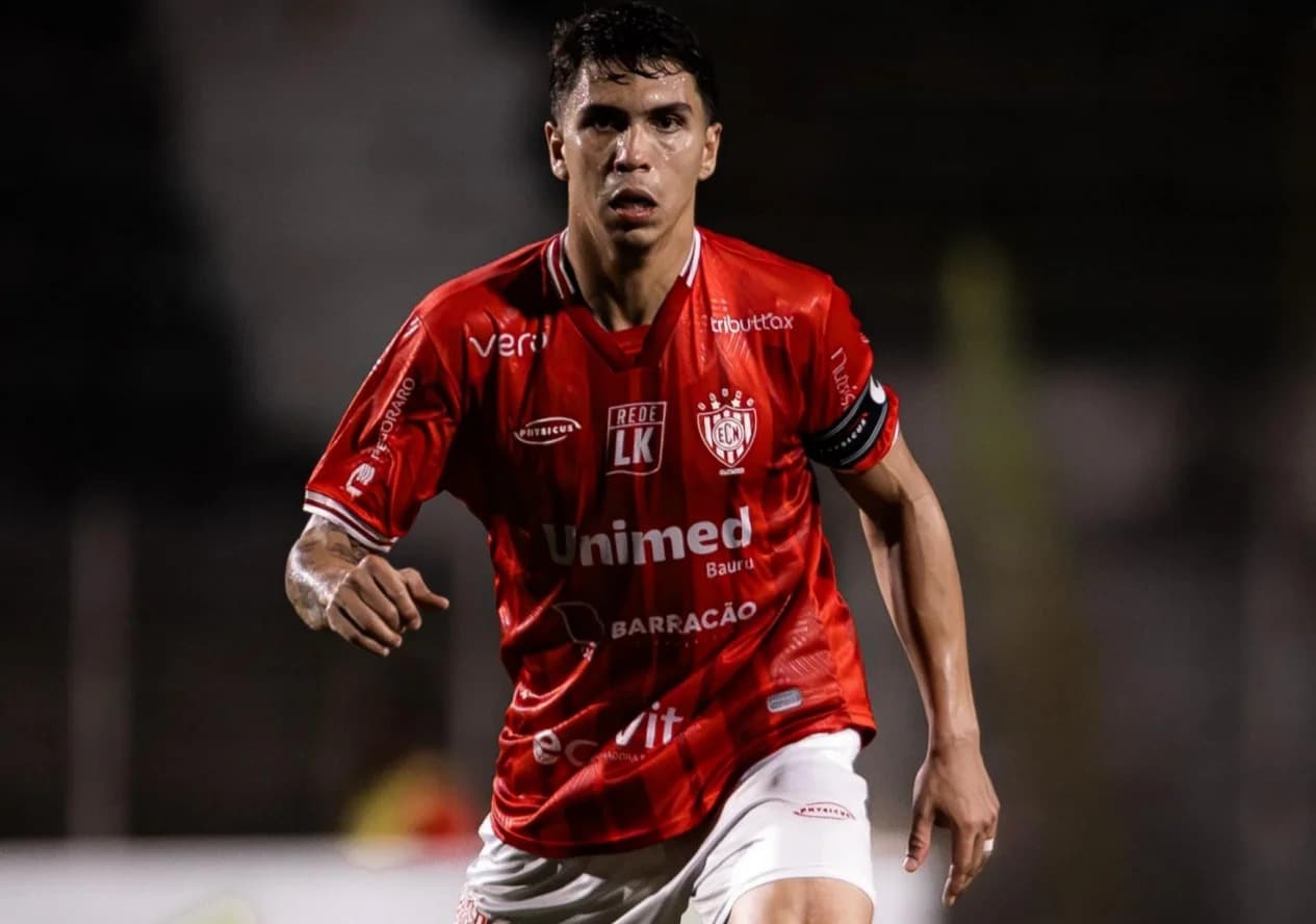 Paysandu anuncia zagueiro Pedro Carrerette, com dois acessos no currículo, para a Série C