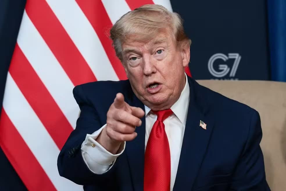 Trump faz ameaça de ataque em larga escala ao Irã caso tentem matá-lo