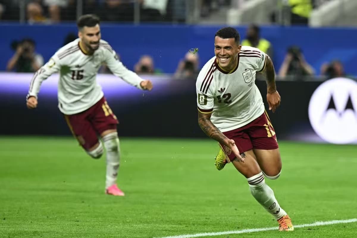 Espanha vence a França por 2 a 0 e está na final da Copa do Mundo