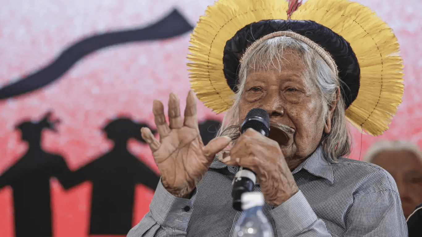 Cacique Raoni tem alta após dois meses de quadros de pneumonia e hemorragia digestiva