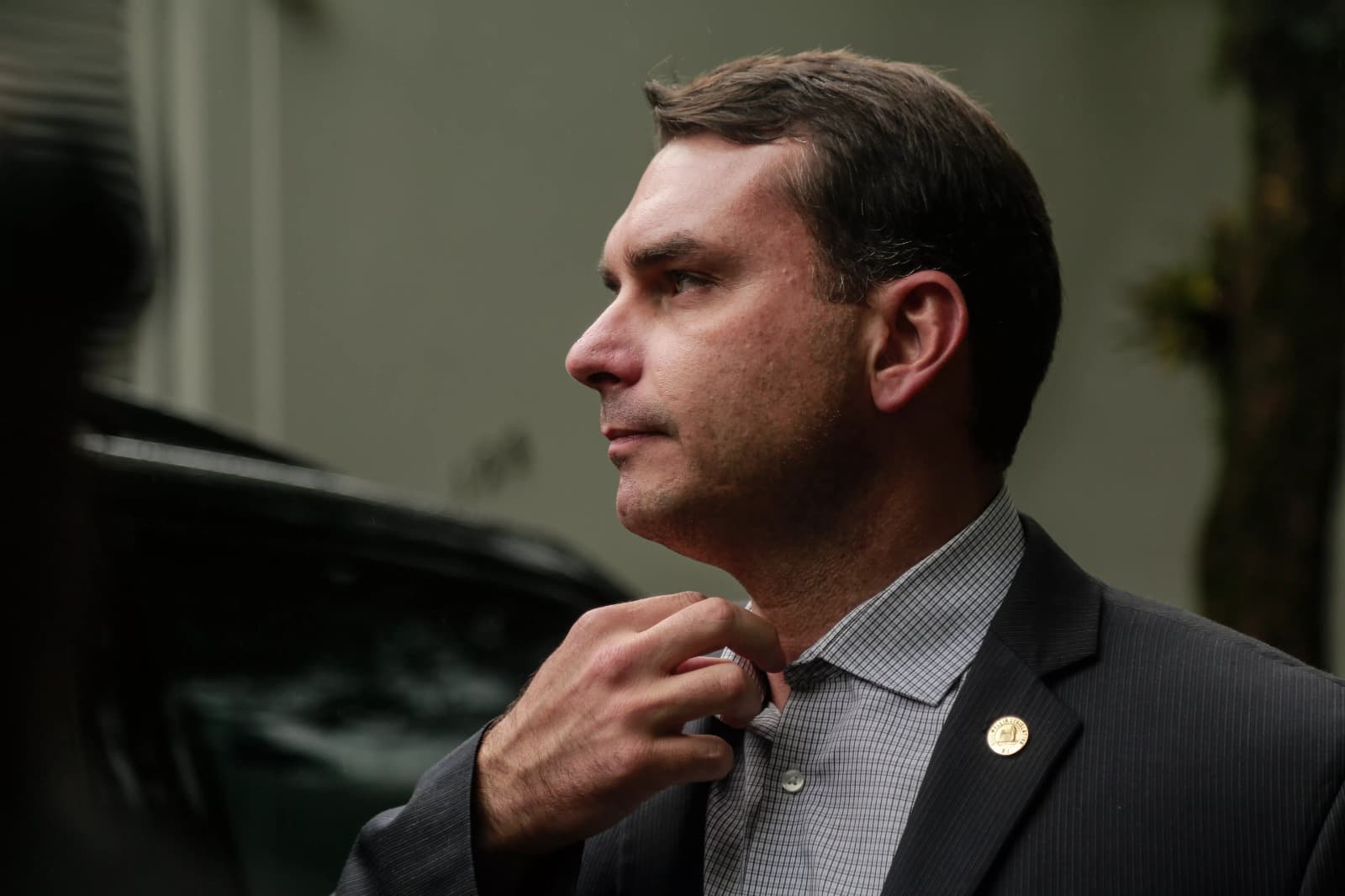 Flávio Bolsonaro enfrenta impasse na escolha de vice a uma semana da convenção do PL