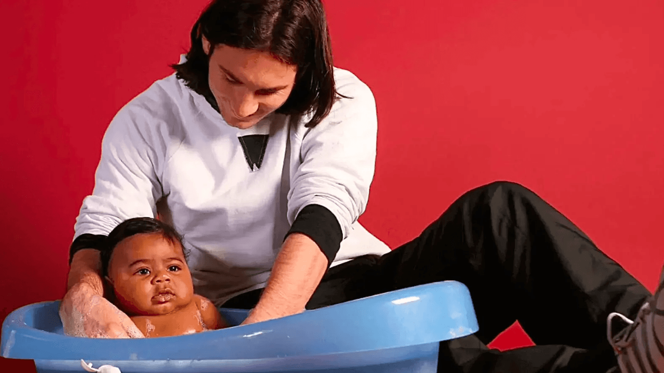 Vídeo feito por IA mostra Messi e Lamine Yamal disputando a taça da Copa do Mundo 2026 e viraliza nas redes