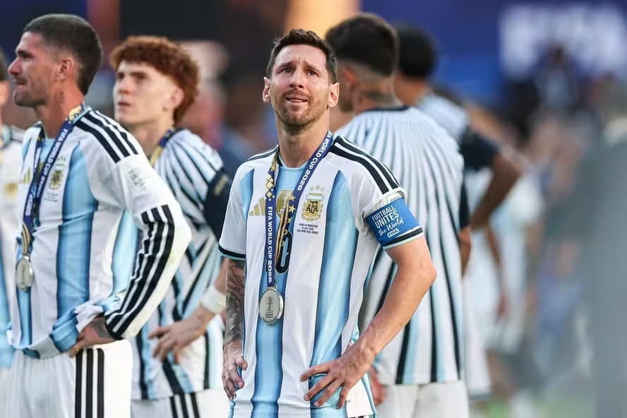 Messi se manifesta após derrota para a Espanha e evita falar sobre aposentadoria da Argentina