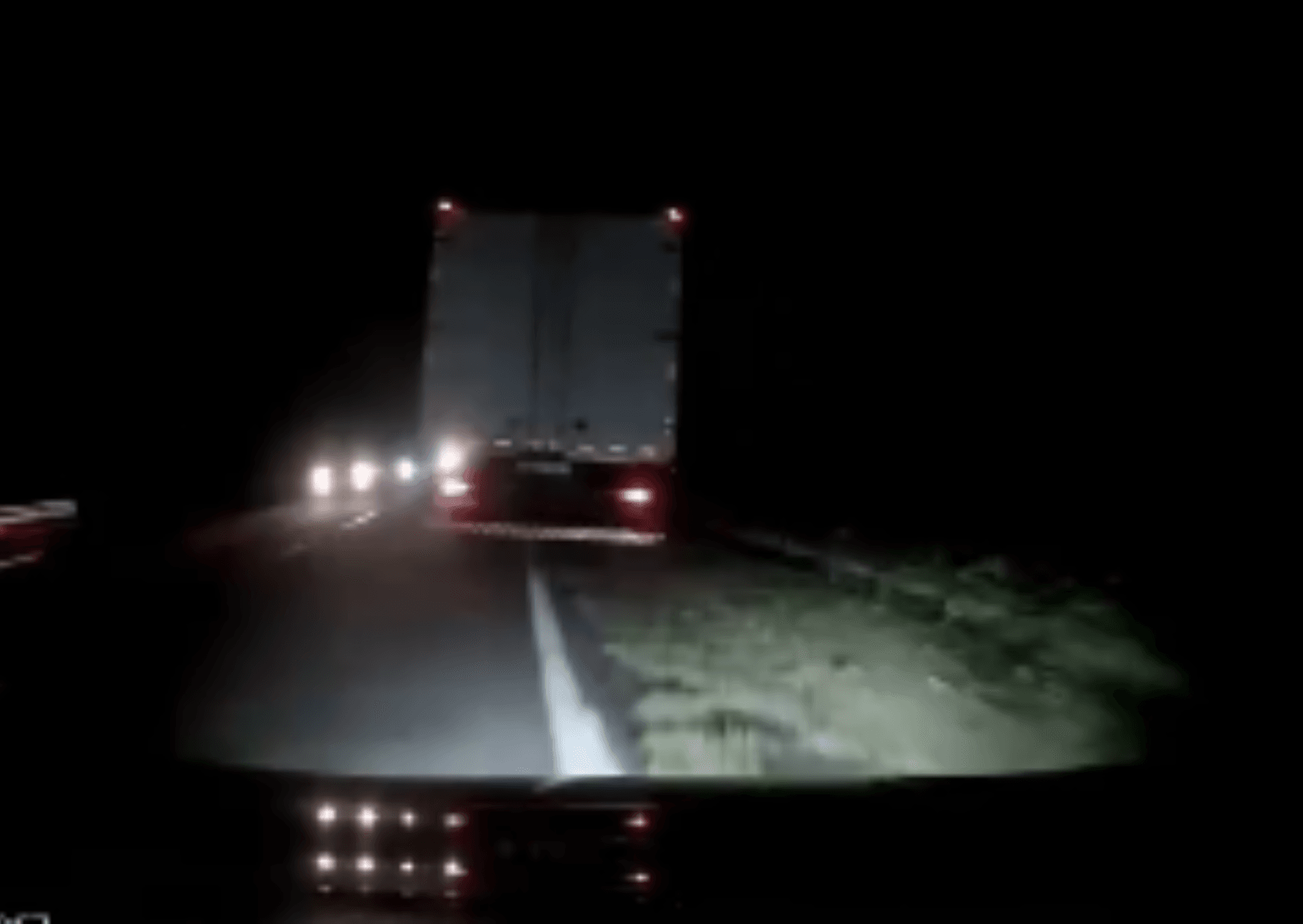 Vídeo mostra ultrapassagem perigosa por pouco não termina em tragédia na PA-324