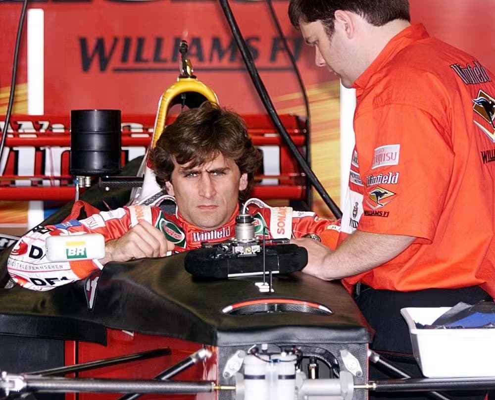 Alex Zanardi, bicampeão da Indy, ex-piloto de Fórmula 1 e campeão paralímpico, morre aos 59 anos