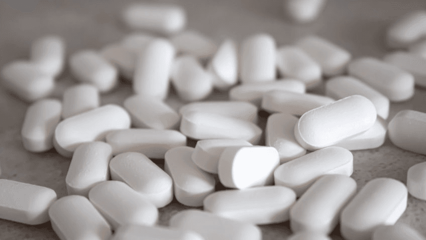 Anvisa retira paracetamol, creatina e outros produtos de circulação; veja quais