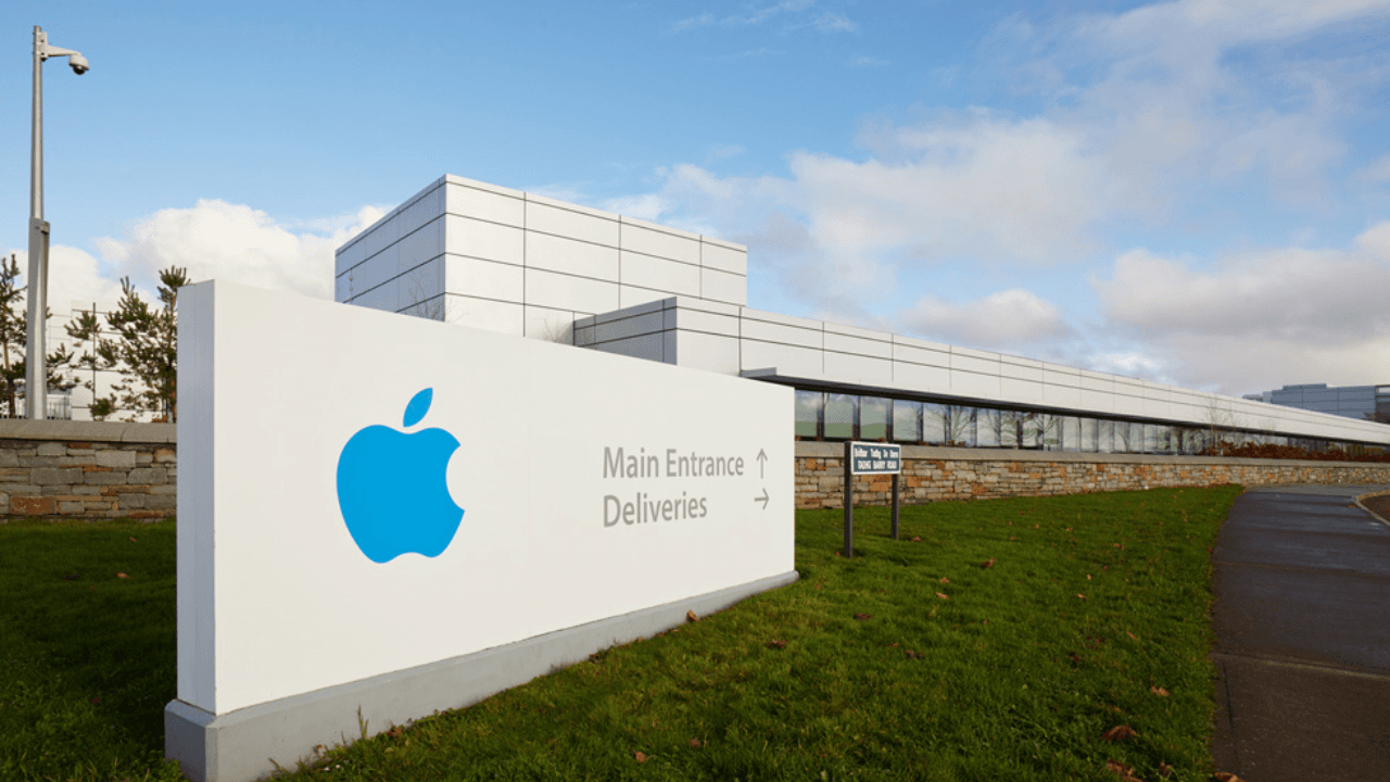 Apesar da proibição, Apple e Google mantêm aplicativos que 'desnudam' pessoas em fotos