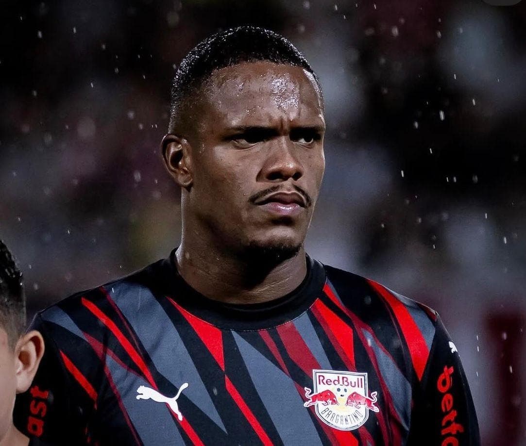 Após ofensas à árbitra, Gustavo Marques, do Bragantino, recebe suspensão e multa