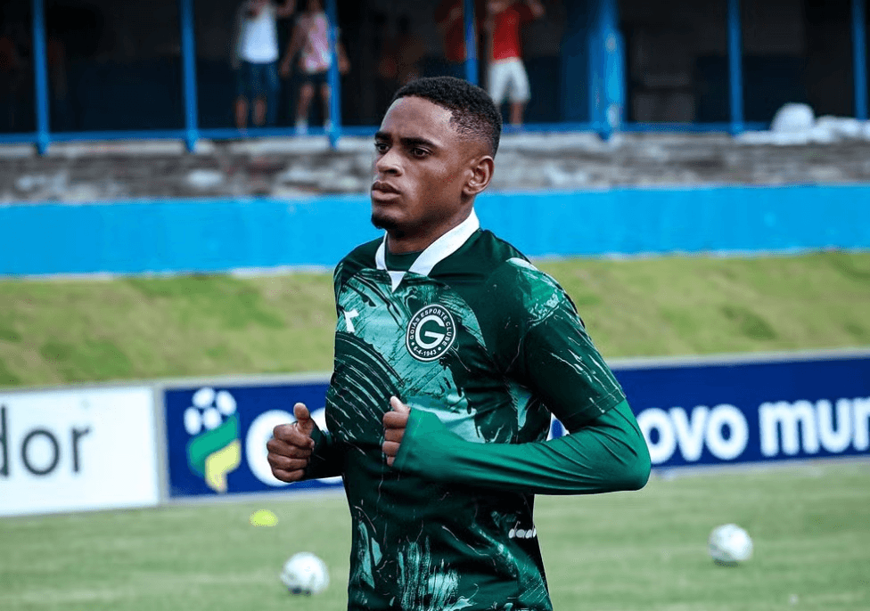 Atacante Jajá deixa o Goiás e deve acerta com o Remo para a Série A