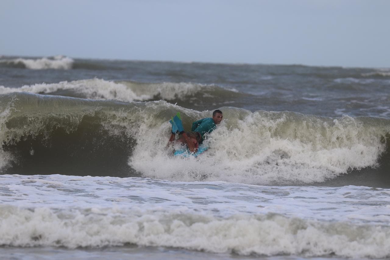 Atalaia recebe segunda etapa do circuito salinense de bodyboarding 2025